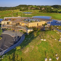 14 kacov panorama golf resort klubovna
